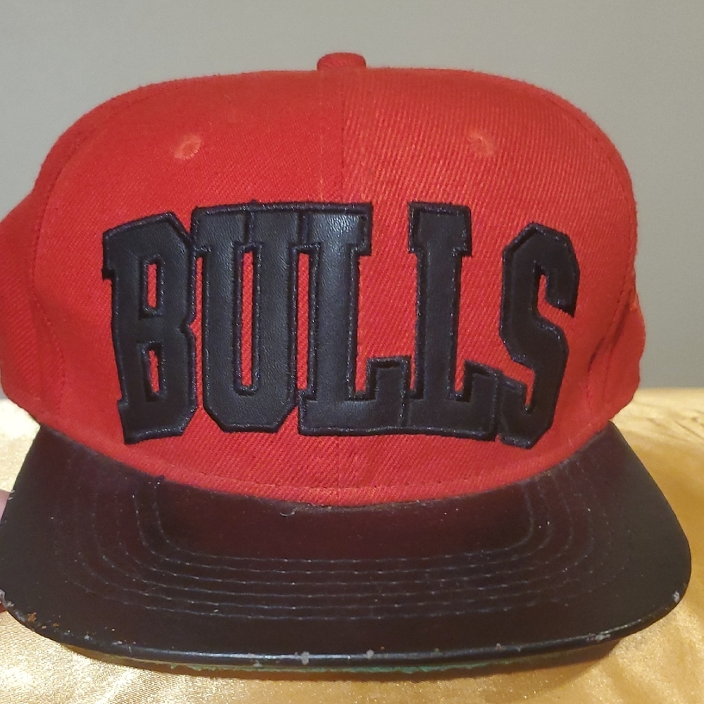 Retro Chicago Bulls Snapback Hat